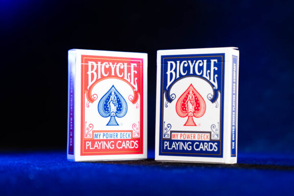 Baraja con un marcaje sencillo en Magia y Cardistry