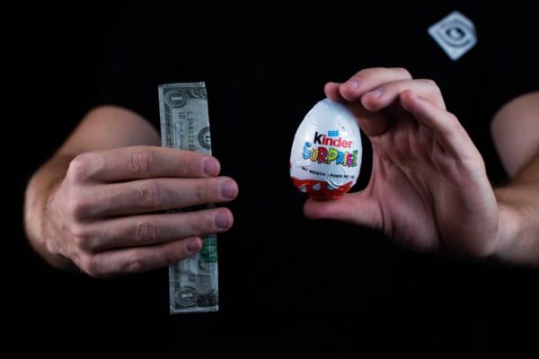 Convierte Un Billete En Un Huevo Kinder