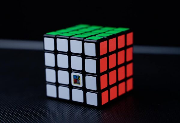 Cubo De Rubik Grande Y Dificil Para Magia