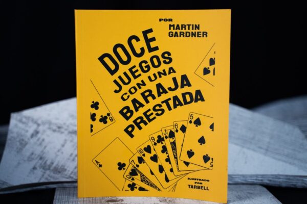 Portada Del Libro De Magia Doce Juegos Con Una Baraja Prestada